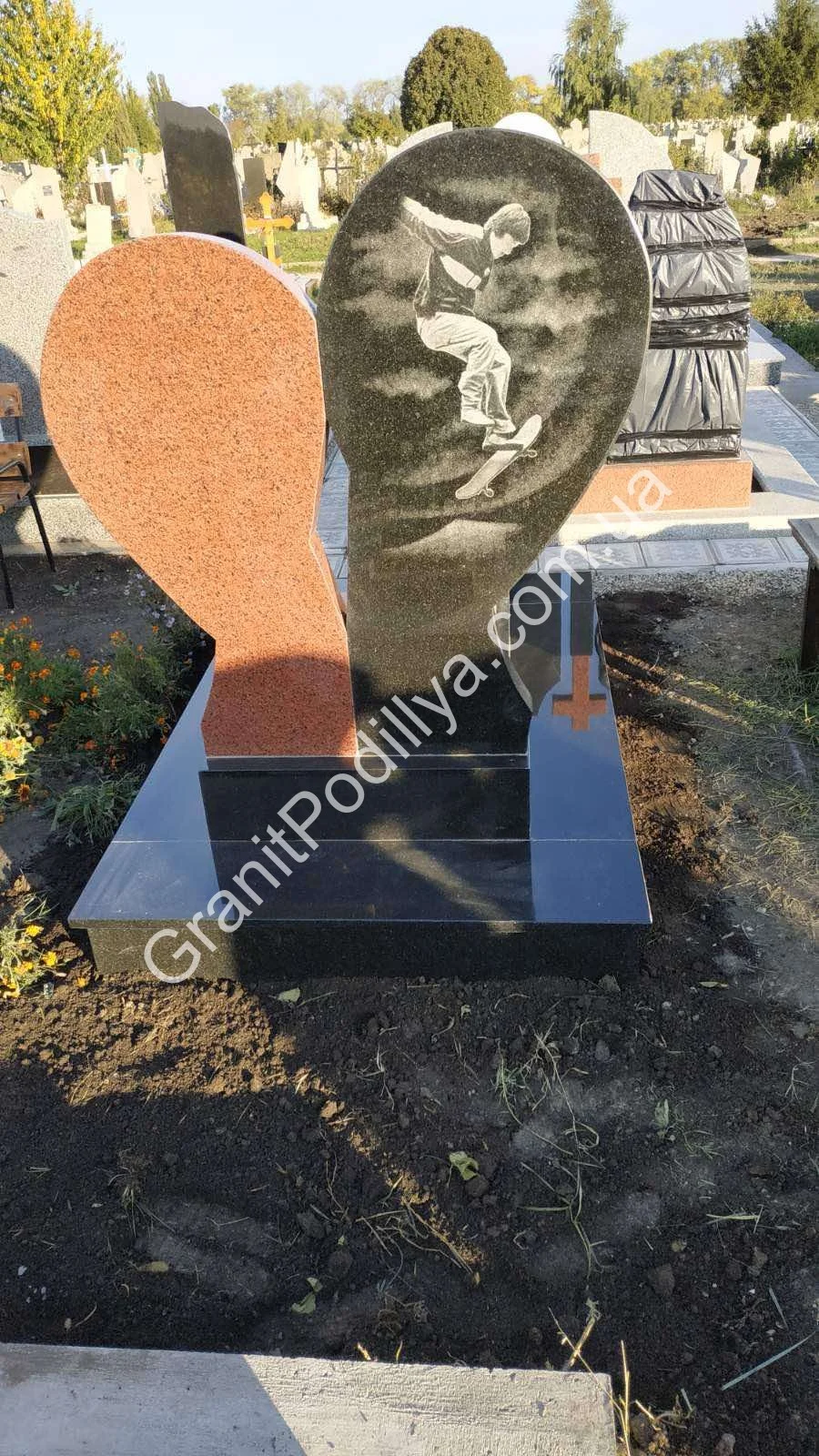 Подвійний пам'ятник з граніту - Кам'янець-Подільський | GranitPodillya